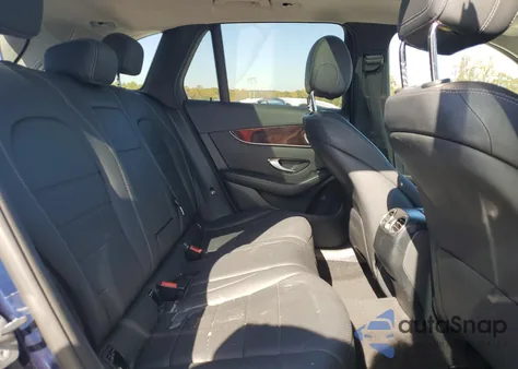 2017 Mercedes-Benz Glc 300 z USA, uszkodzony, nr VIN WDC0G4JB0HF237058